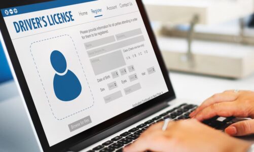 كيفية تجديد رخصة القيادة في أبوظبي