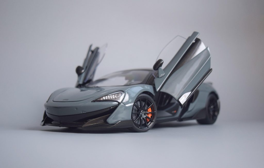 McLaren MP4-12C