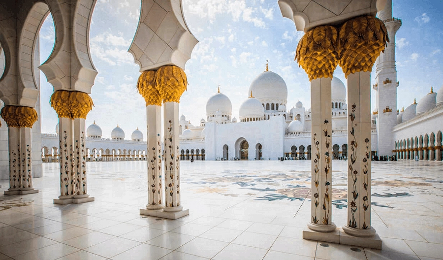 Five prayer times in Abu Dhabi